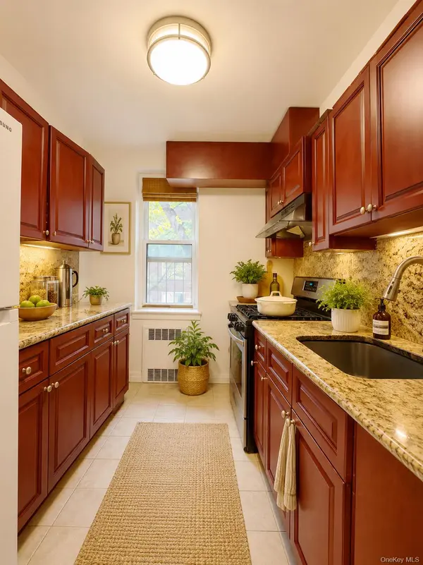 14444 41 AVE #4S, Flushing, NY 11354