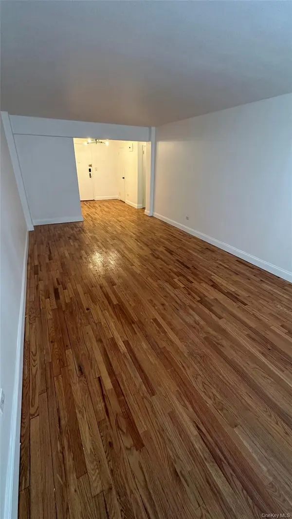 13111 Kew Gardens RD #1D, Richmond Hill, NY 11418