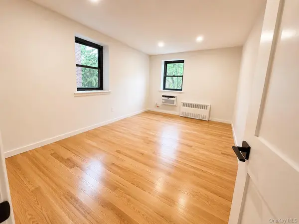86-10 151St AVE #3E, Howard Beach, NY 11414