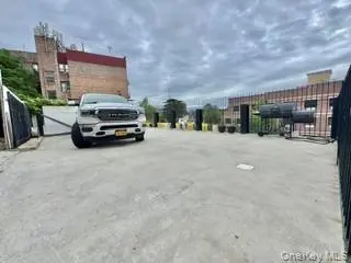 365 E 197th ST, Bronx, NY 10458