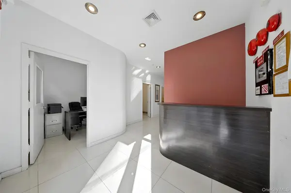 82-20 Britton AVE, Elmhurst, NY 11373