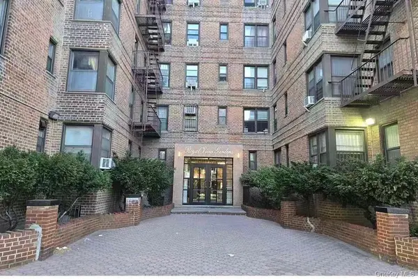 84-19 51st AVE #4C, Elmhurst, NY 11373
