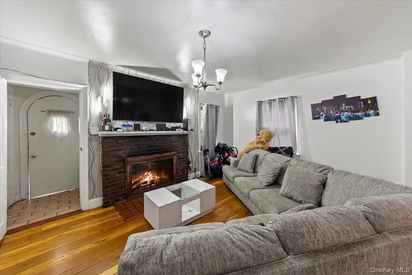 2323 Powell AVE, Bronx, NY 10462
