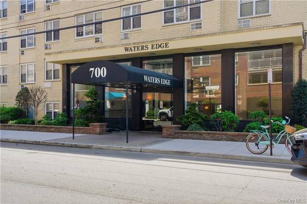 700 Shore RD #2A, Long Beach, NY 11561