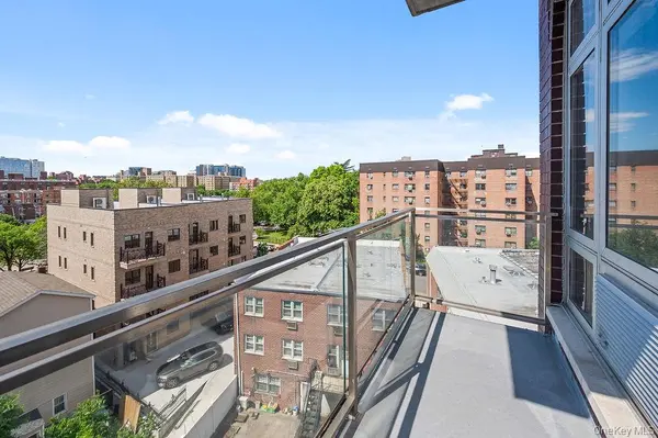 140-21 32nd AVE #6A-N, Flushing, NY 11354