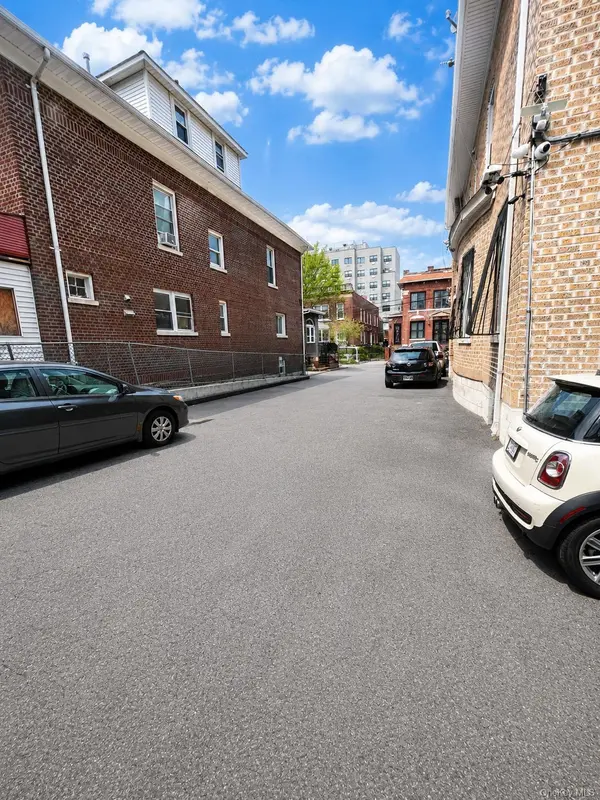 2536 Davidson AVE, Bronx, NY 10468