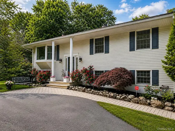 111 Ludvigh RD, Bardonia, NY 10954