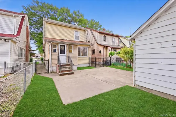 9122 Springfield BLVD, Queens Village, NY 11428