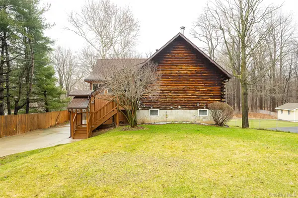 21 Old Town RD, Beacon, NY 12508