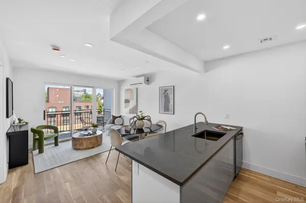 31-65 14th ST #2R, Astoria, NY 11106