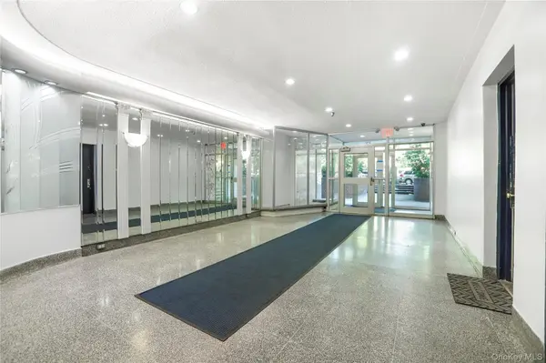 488 Ocean Pkwy #3B, Brooklyn, NY 11218