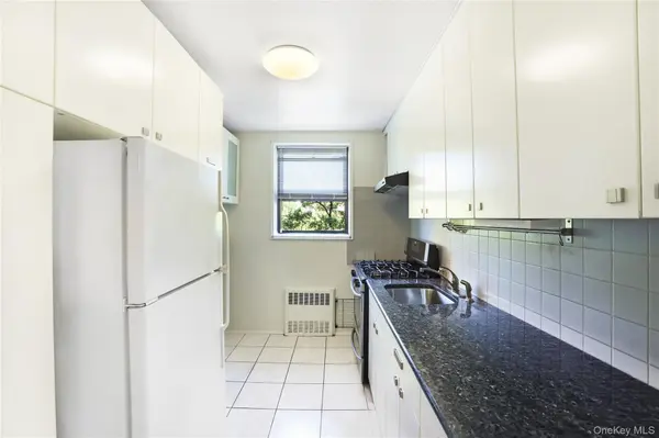 488 Ocean Pkwy #3B, Brooklyn, NY 11218