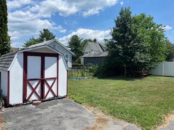 10 Vine ST, Beacon, NY 12508