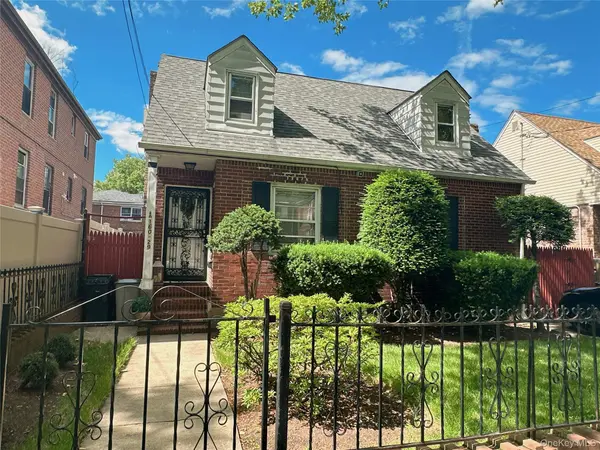 16029 76th AVE, Fresh Meadows, NY 11366