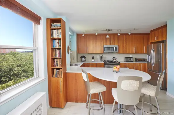 5900 Arlington AVE #4B, Bronx, NY 10471