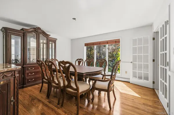 180 Sarah Wells TRL, Campbell Hall, NY 10916