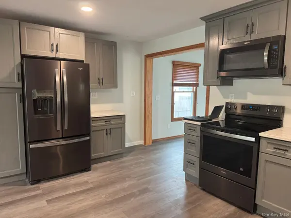 218 Bayview Drive, Mastic Beach, NY 11951