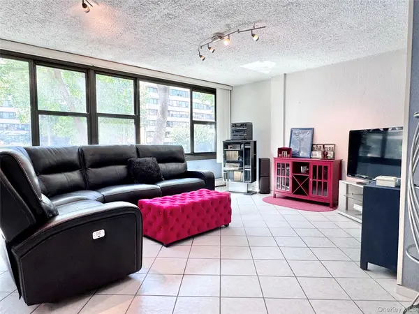 10-10 166 ST #3A, Beechhurst, NY 11357