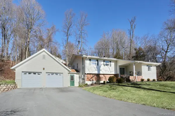 9 Charlotte DR, Spring Valley, NY 10977