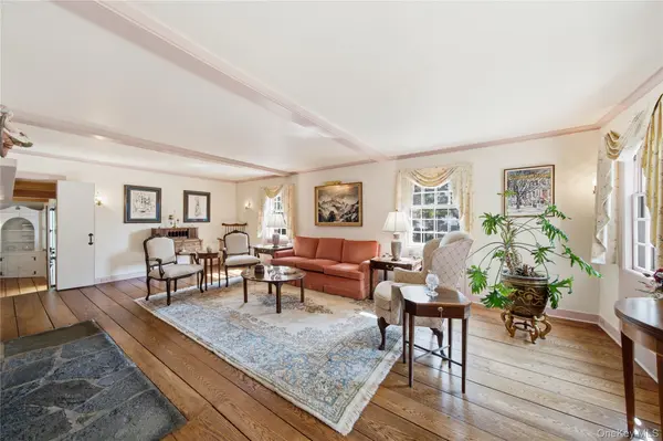255 Manor RD, Douglaston, NY 11363