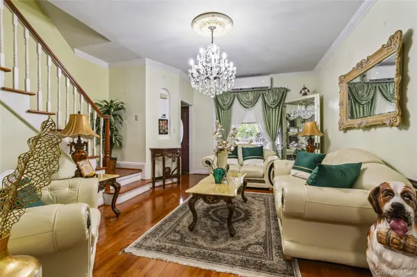 157 E 49th ST, Brooklyn, NY 11203
