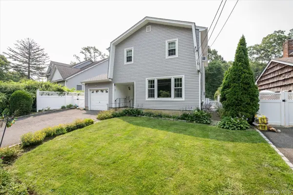 21 Vause ST, Northport, NY 11768