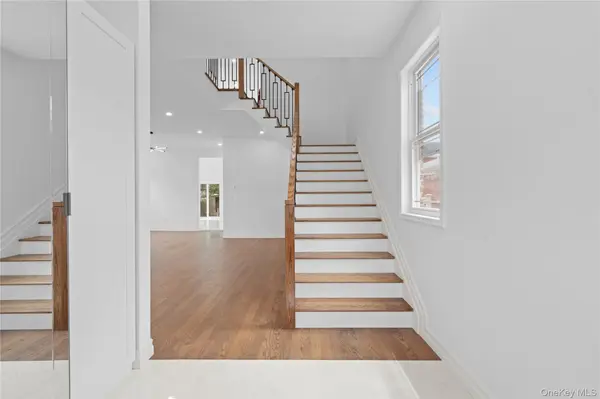 172-12 65th AVE, Fresh Meadows, NY 11365
