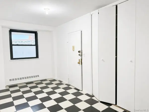 61-55 98th ST #14F, Rego Park, NY 11374
