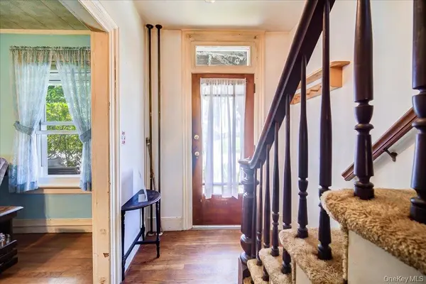 5 Maple ST, Beacon, NY 12508