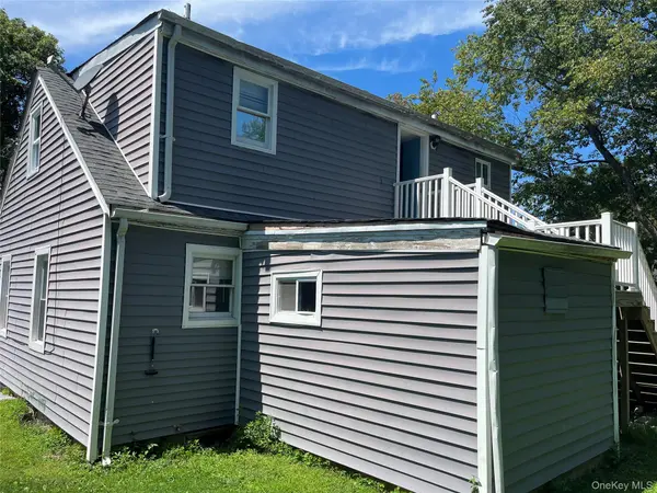 32 7th AVE, Huntington Station, NY 11746