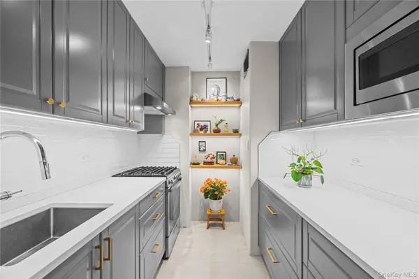 4140 Union ST #4M, Flushing, NY 11355