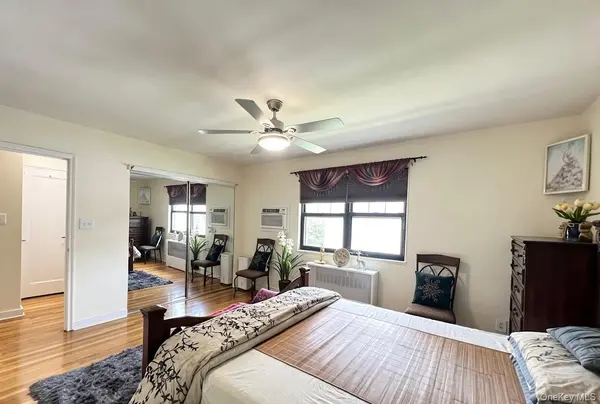 69-12 138th Street #B, Flushing, NY 11367