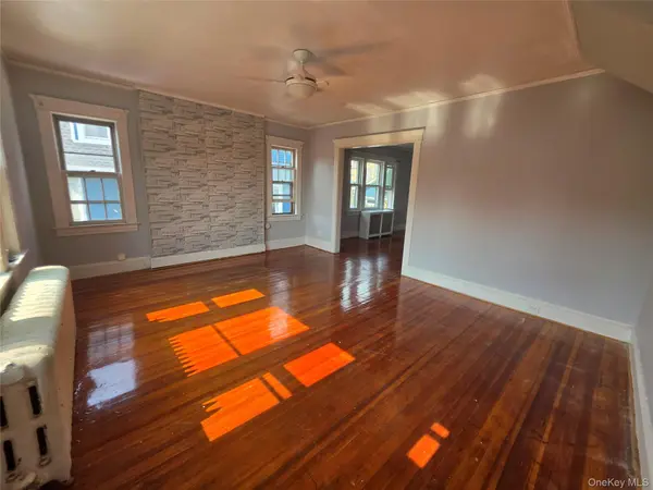 81 Waring Place #Unit #2, Yonkers, NY 10703