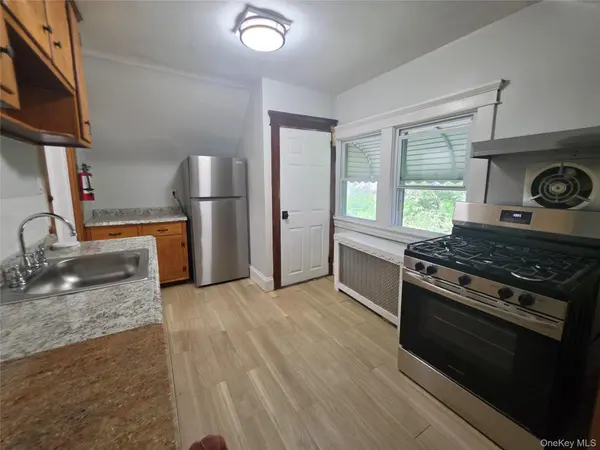 81 Waring Place #3, Yonkers, NY 10703