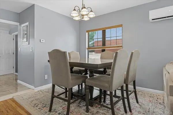 21825 104th AVE, Queens Village, NY 11429
