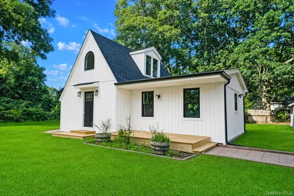 137 Elder DR, Mastic Beach, NY 11951