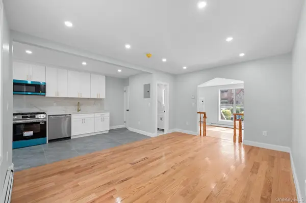13018 227th ST, Laurelton, NY 11413