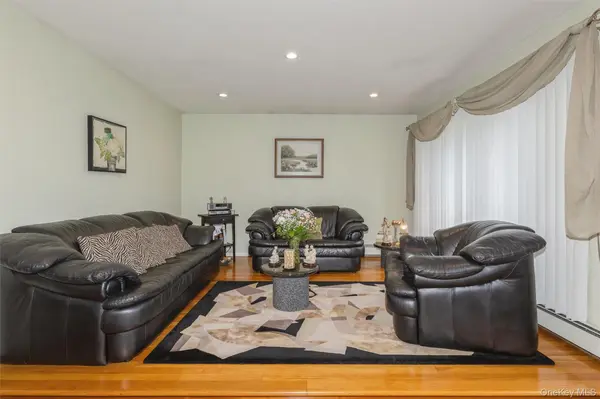 977 Third AVE, Franklin Square, NY 11010