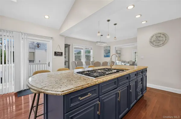 224-20 92nd AVE, Queens Village, NY 11428