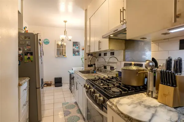 99-40 63rd RD #9Z, Rego Park, NY 11374