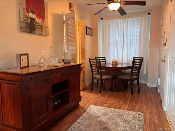 61-25 97th ST #6E, Rego Park, NY 11374