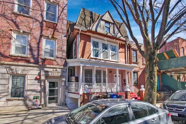 15 Irving Place, Brooklyn, NY 11238