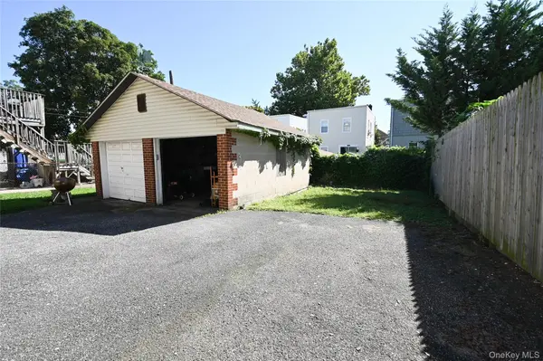 1313 126th ST, College Point, NY 11356