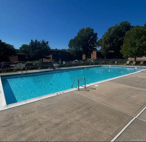 16 Brevoort DR #2D, Pomona, NY 10970