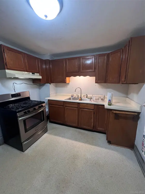 290 1st ST, Newburgh, NY 12550