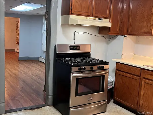 290 1st ST, Newburgh, NY 12550