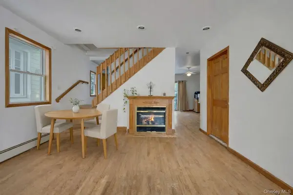 74 Aster PL #74, Bronx, NY 10465
