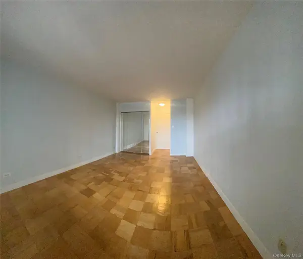 61-20 Grand Central Pkwy #C 500, Forest Hills, NY 11375