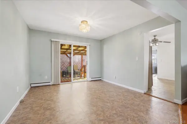 112 King ST, Bay Shore, NY 11706