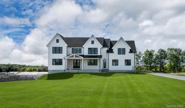 71 Abu Mousa DR, Lagrangeville, NY 12540